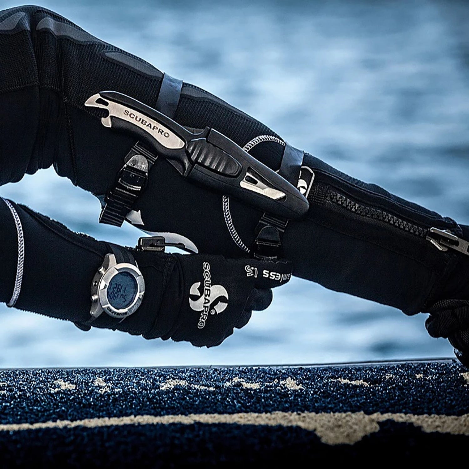 CUCHILLO SCUBAPRO MAKO 304 DE ACERO INOXIDABLE